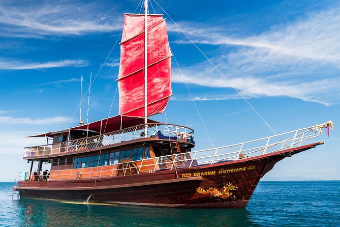 Private Full-Day Red Dragon Yacht to Angthong National Marine Park - The limestone cruise and the buffet lunch moment