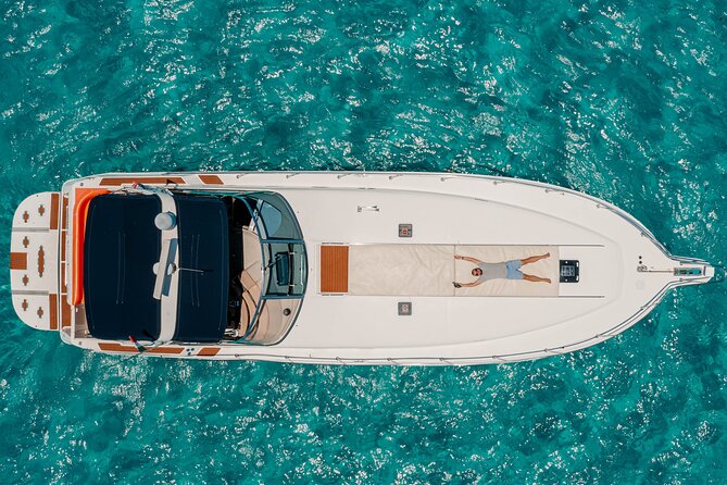 Private Luxury Yacht 55FT Rental in Cancun - Meeting at Cenzontle 13: Getting on Board Without Stress