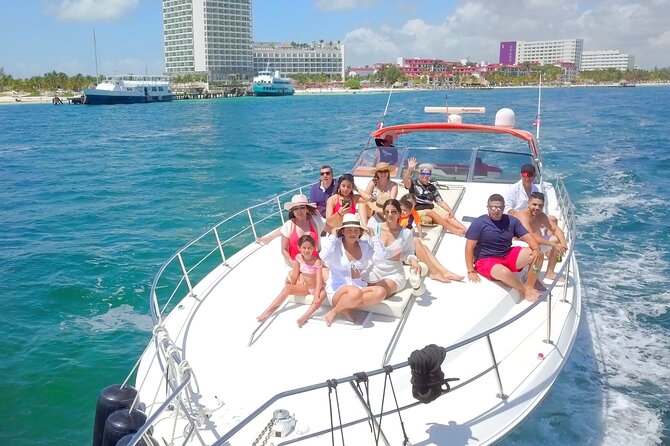 Private Luxury Yacht 55FT Rental in Cancun - Crew Quality: Names to Remember and What They Do Well
