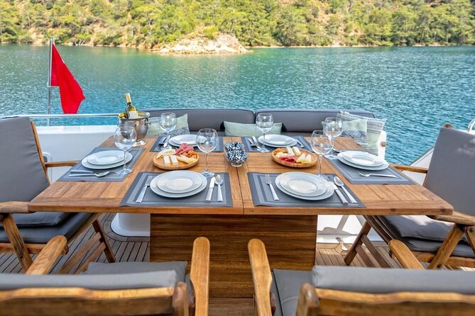 Private Luxury Yacht Cruise on Bosphorus - Bridges on the Bosphorus: Big Engineering and Big Photo Angles