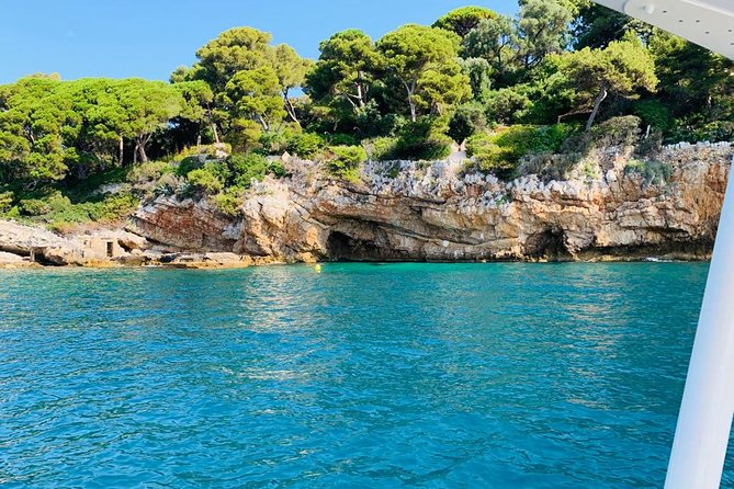 Private ride with sea bath in Solar Catamaran - A solar-powered catamaran that actually feels different on the water