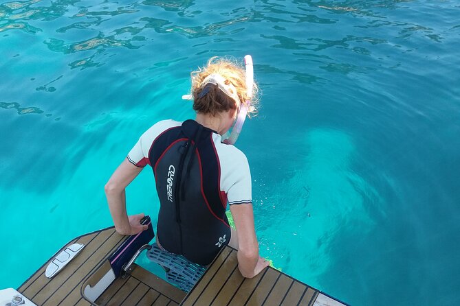 Private ride with sea bath in Solar Catamaran - Where you meet: SeaZenBateau Octopus near the action