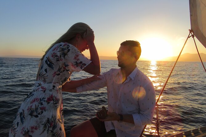 Private Sailing - dolphin Experience Estepona - drink & food - 4h - How the captain plans the route when the wind decides