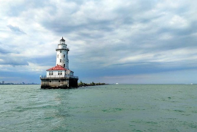 Private Sailing on Beautiful Lake Michigan - Navy Pier, Chicago - Adler Planetarium from Northerly Island: a side most people skip