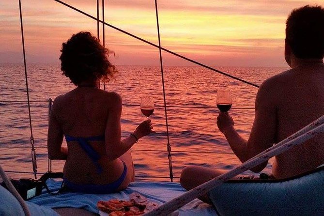 Private Sailing Yacht Charter by Independence from Koh Samui - A private sail yacht day you can actually feel