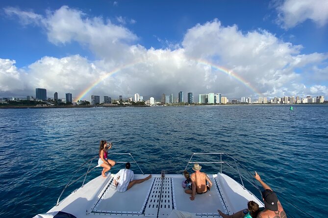 Private Sunset Catamaran Cruise in Waikiki - Stop two: a whole new ocean perspective of Waikiki’s sand