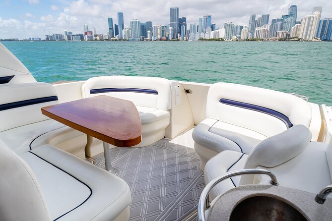 Private tour for 12 people on a 40 ft Yacht, Ft Lauderdale bay - BYOB, the cooler with ice, and food strategy for a group
