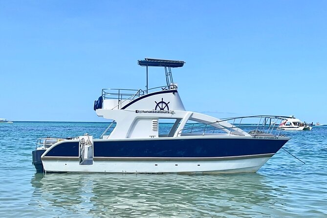 Private VIP Catamaran Party Boat Punta Cana Bavaro - Private VIP Catamaran Party Boat in Punta Cana-Bávaro: the real feel of the day