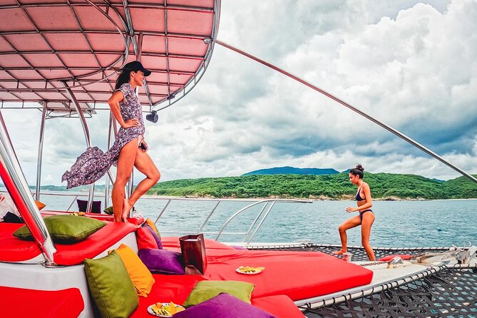Private Yacht Charter ChicaFUN 3 Waterslides All Inclusive - Cruising Bahia de Banderas: How the Itinerary Works