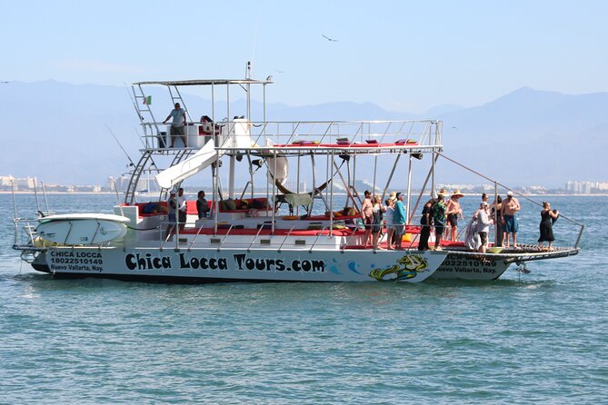 Private Yacht Charter on ChicaFun 1 Waterslides all inclusive - That remote beach option: only by boat or a 1.5-hour hike