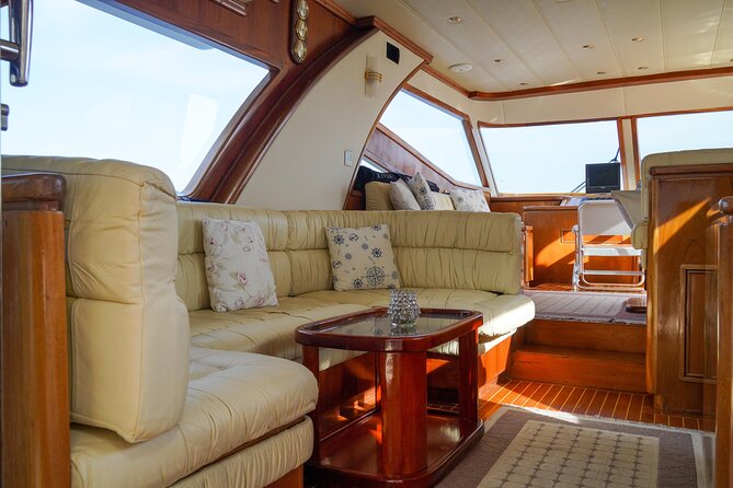 Private Yacht Cruise on Bosphorus - Beylerbeyi Palace and Kucuk Su Palace: the calm, cultured side of the Bosphorus