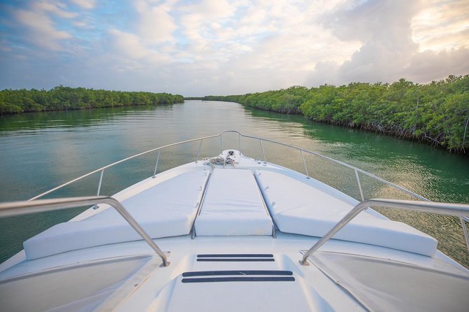 Private Yacht Rental Sea Ray 46ft Cancun 23P3 - Choosing 2, 4, or 6 Hours on a Sea Ray 46ft: What You’re Really Buying