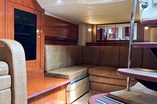 Private Yacht Sea Ray all-inclusive charter in Cabo - Medano Beach with an open bar: a shore break that feels like vacation