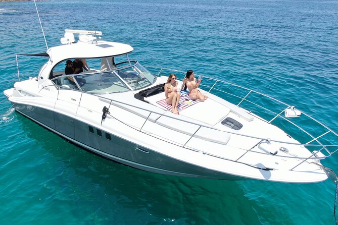 Private Yacht Sea Ray all-inclusive charter in Cabo - Price and value for up to 8 people: how $1,650 pencils out