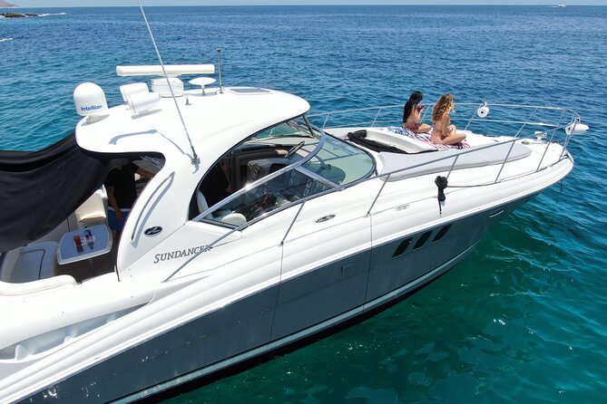 Private Yacht Sea Ray all-inclusive charter in Cabo - What’s included: open bar, snacks, and water gear that keep the day moving