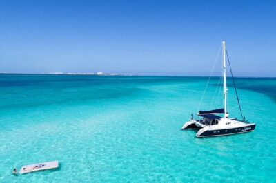 Puerto Morelos Secret Sandbar Catamaran Sail - The Ride Out Through Puerto Morelos: Calm Water, Scenic Breaks, and Crew Flow