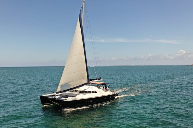 Puerto Morelos Secret Sandbar Catamaran Sail - Should You Book This Puerto Morelos Secret Sandbar Catamaran?
