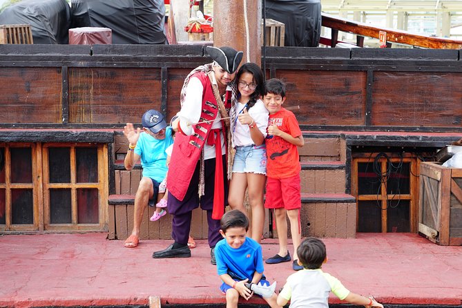 Puerto Vallarta Pirate Premium Sailing Cruise - Stop 1: Marigalante on Real Wood and Real Scale