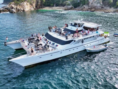 Puerto Vallarta: Yelapa Mega Yacht Cruise - Sailing the Bay of Banderas: Views, Wildlife Chances, and Whale Watching