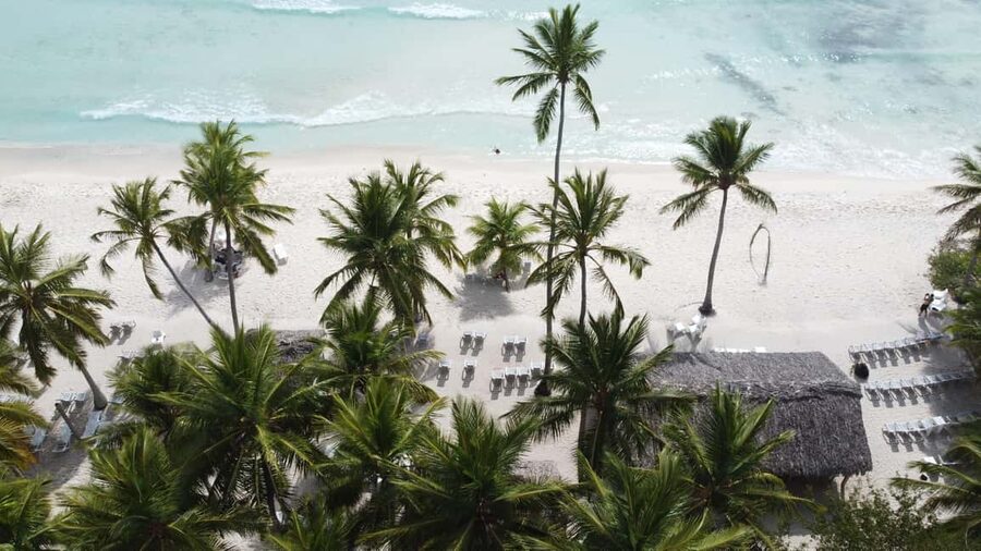 Punta cana: Island Escape to Saona • catamaran & Beach lunch - Punta Cana or Bayahíbe: the “where you start” matters