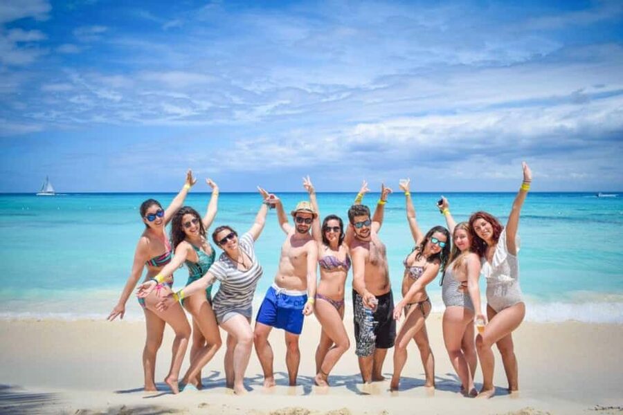 Punta Cana - Santo Domingo: Saona Island VIP Catamaran Tour - Return ride with open bar, music, and dancing