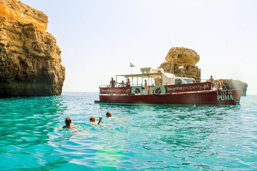 Quarteira: Benagil Cave Guided Catamaran Day Cruise & Drink - Key points before you go