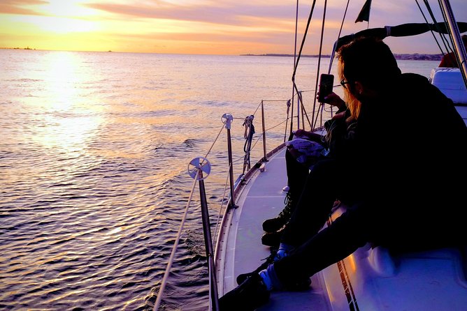 Relaxing Sailboat Cruise along the Tagus - Where you’ll start: Doca de Santo Amaro and the under-bridge vibe