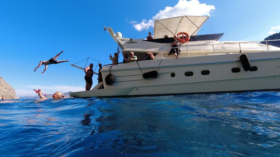 Rhodes: Symi Yacht Tour with Unlimited Drinks and Transfer - Seskli Island: A Quieter Second Stop for Snorkeling and Views