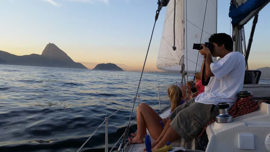 Rio de Janeiro: Guanabara Bay Sunset Sailing Tour & Drinks - Sunset Sailing on Guanabara Bay: The View Problem Solved