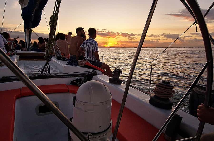 Rio de Janeiro: Guanabara Bay Sunset Sailing Tour & Drinks - Who This Sail Fits Best (and Who Should Skip It)