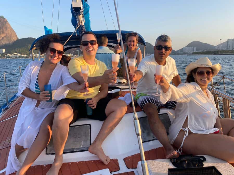 Rio de Janeiro: Sunset Sailboat Tour with Open Bar - What the crew actually does (and why it changes the whole trip)