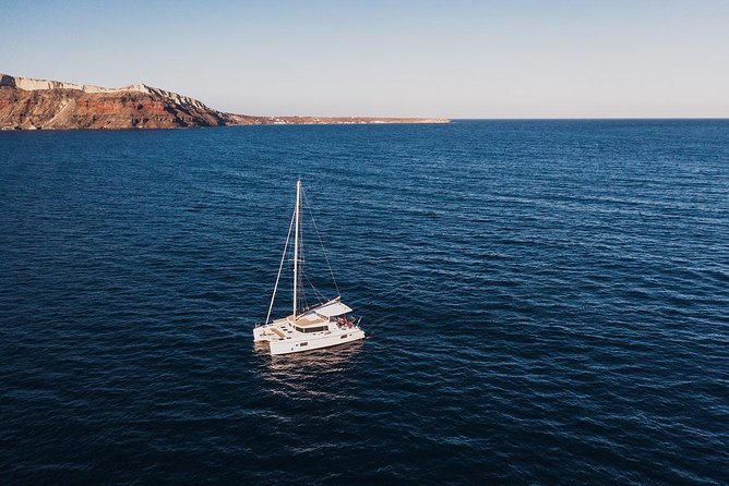 Romantic Sunset Catamaran Caldera Cruise incl. Meal & Drinks - What You Eat and Drink: Good Food, Better Flow