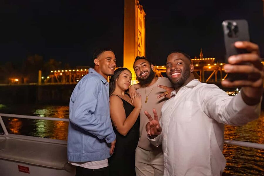 Sacramento: City Cruises Rock The Yacht River Cruise - Onboard Atmosphere: Live DJ, Dancing, and Picking Your Spot