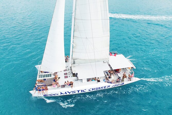 Sail and Snorkel at Cades Reef - BBQ Lunch on Board: Eating Well Without Leaving the Water