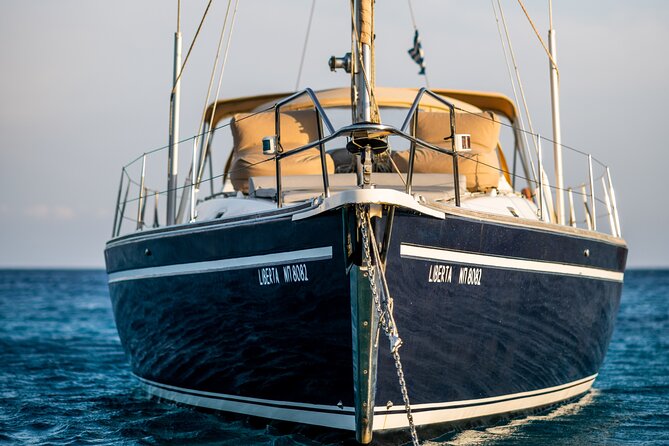 Sail Taste Connect a Semi Private Sailing with Seafood and Wine - A semi-private Mykonos day: what you’re really buying