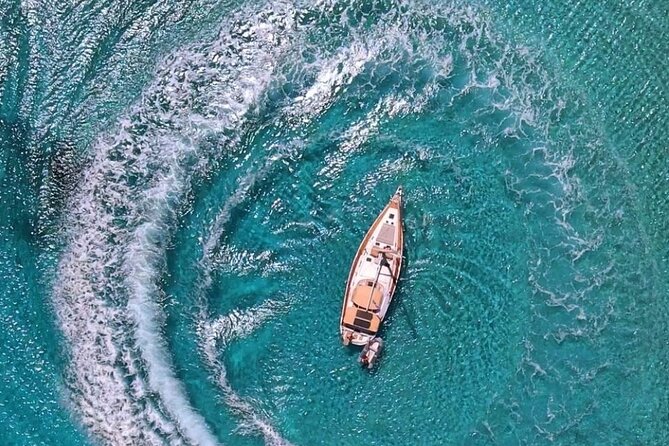 Sail Taste Connect a Semi Private Sailing with Seafood and Wine - Crew energy that keeps the day effortless