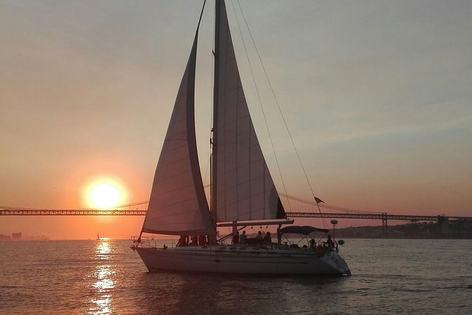 Sailboat Tour in Lisbon with drinks included | Morning and Sunset - Meeting at Alcântara Norte and settling into a real small sailboat