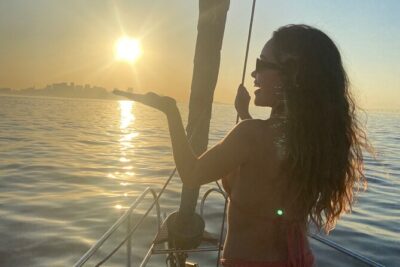Sailboat Tour in Rio de Janeiro - Getting There: Urca Meeting Point and Simple Timing