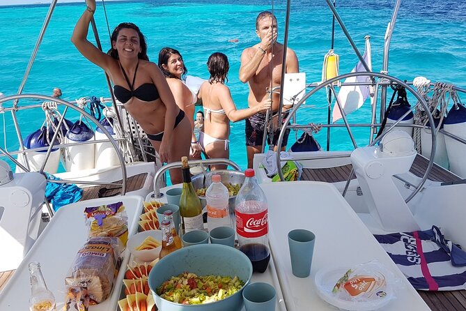 Sailing boat from Santa Teresa di Gallura to the Maddalena Archipelago - Spargi snorkeling bay: turquoise water and white-sand edges