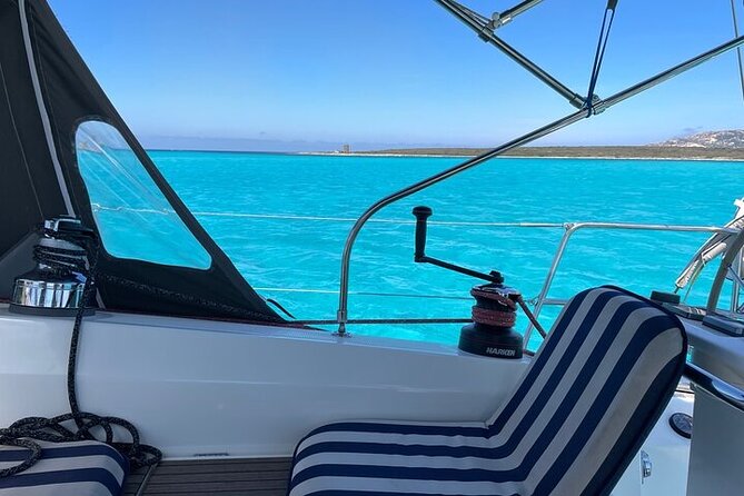 Sailing boat tour in the Maddalena Archipelago - Group size and the social vibe (small boat, not private yacht)