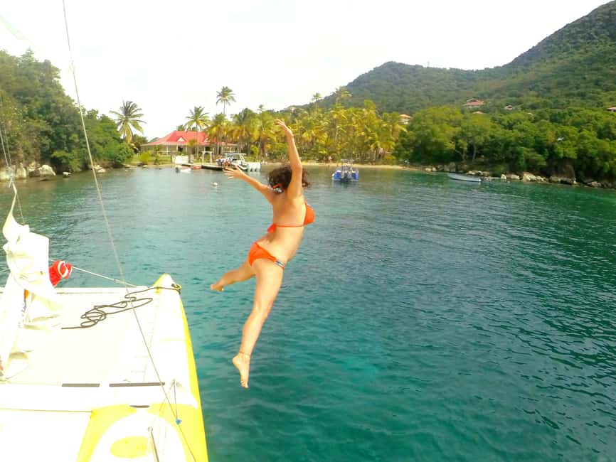 Sailing catamaran in La Baie des Saintes - Why La Baie des Saintes feels different from a catamaran
