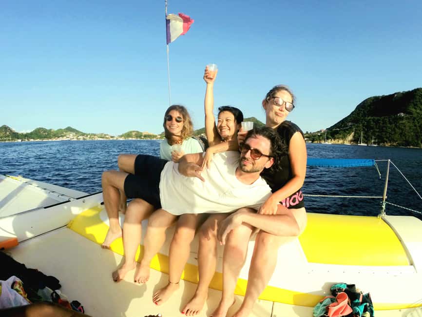 Sailing catamaran in La Baie des Saintes - Second swim spots: fish, coral, and possible stops like Ilet Cabrit