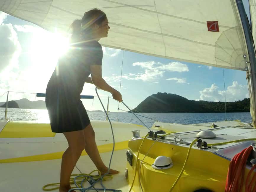 Sailing catamaran in La Baie des Saintes - Back to Terre de Haut: sailing views plus small onboard touches