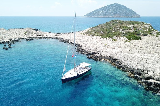 Sailing Day Tour with skipper and private chef in Kas Islands - Inönü Koyu: The Lunch Stop That Reframes the Whole Day