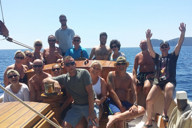 Sailing day trip on Tall Ship Andrea Jensen with Lunch and Wine - Lunch, beer, and local wine: the food part that actually adds value