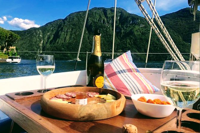 Sailing Experience on Lake Como with Private Skipper - Drinks and snacks onboard: what’s included and what to expect