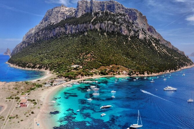 Sailing ship from Porto San Paolo (S.Teodoro-Olbia) to Tavolara, Molara - Molara Swimming Pools: Transparent Water and Turquoise Moments