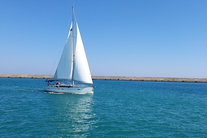 Sailing to Dia Island with lunch on Bavaria 51 Heraklion, Crete - Fishing equipment included: relaxing fun even without a catch