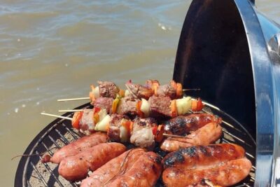 "SAILING TOUR: Tango and Choripan (typical Argentine food) - Rio de la Plata + a mate break: what happens in the first stretch