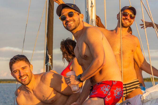 Sailing Tour through the Lagoon of the 7 Colors - Pirate channel and bird island: history you can feel on the water